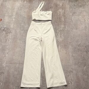 Lulu's Ivory Wide Leg Jumpsuit w Cropped one-shoulder top